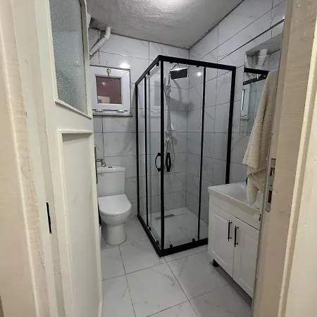 2 Steps To Bosphorus Peaceful Garden Apartment Istanbul