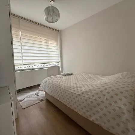 2 Steps To Bosphorus Peaceful Garden Apartment Istanbul