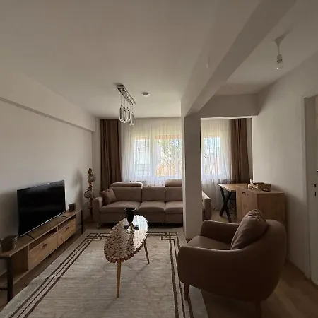 2 Steps To Bosphorus Peaceful Garden Apartment Istanbul